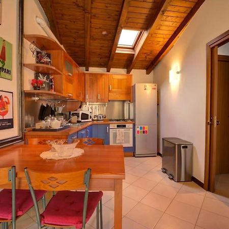 Appartement Casa Vacanza Angolo Della Corte à Côme Extérieur photo